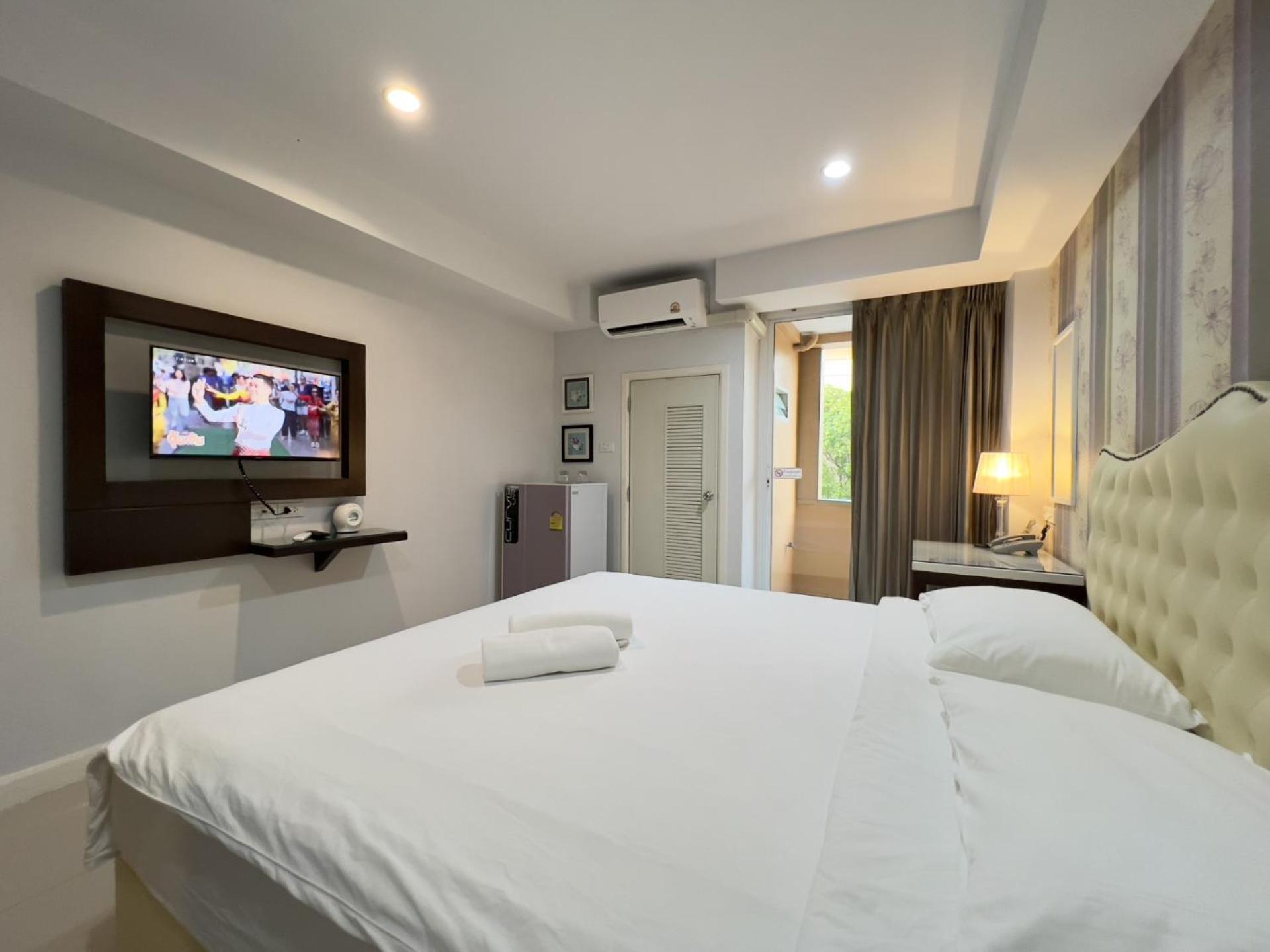 Hotel Baanhim à Rayong Extérieur photo