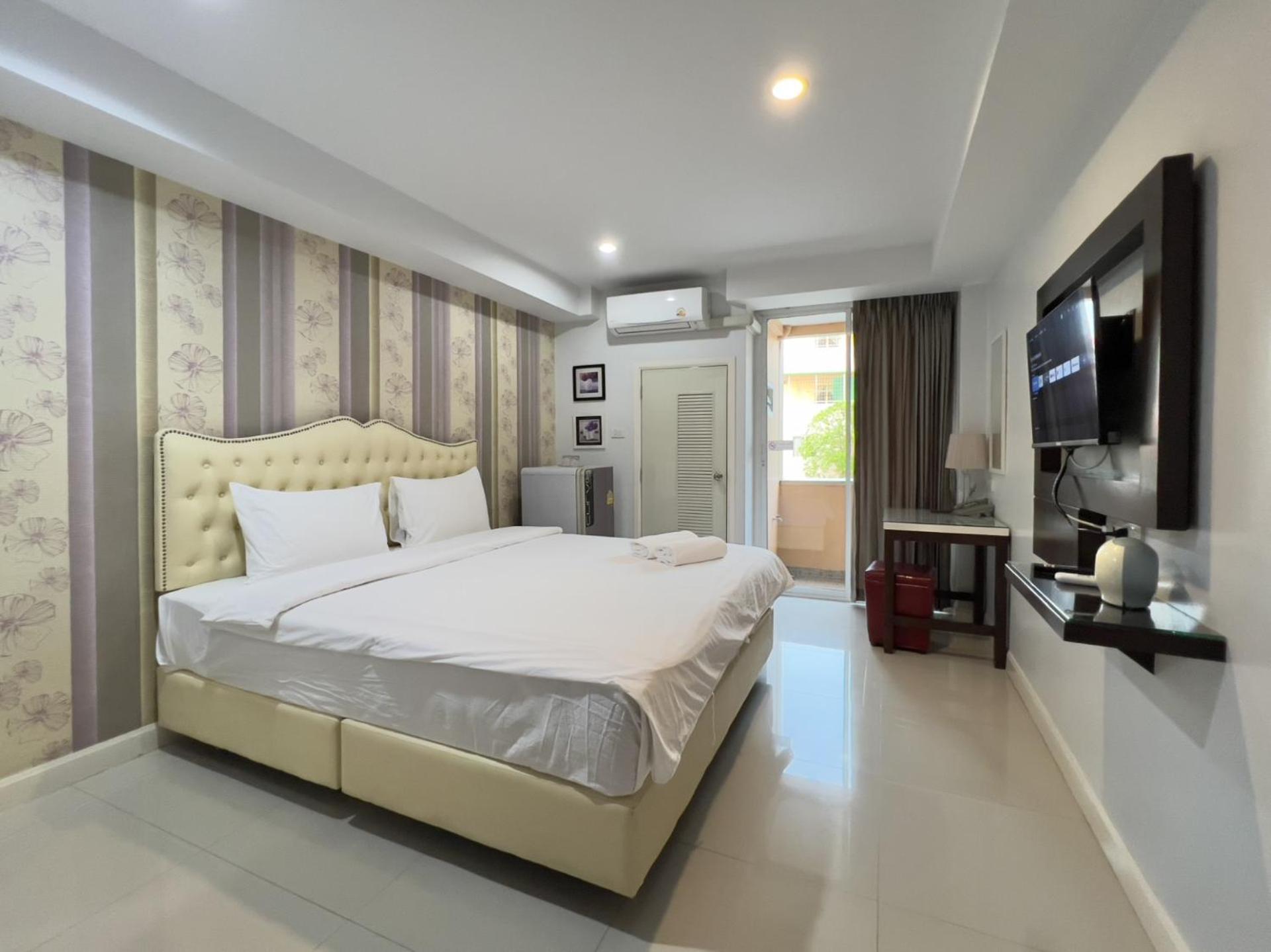 Hotel Baanhim à Rayong Extérieur photo